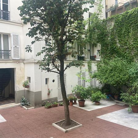Tres Bel Appartement Montmartre パリ エクステリア 写真